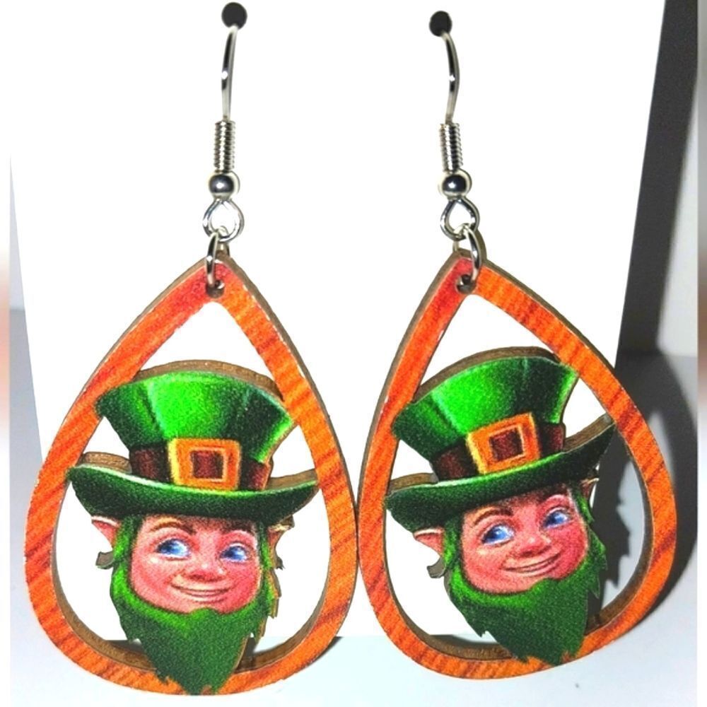 Super cute St Patrick's lucky green earrings
